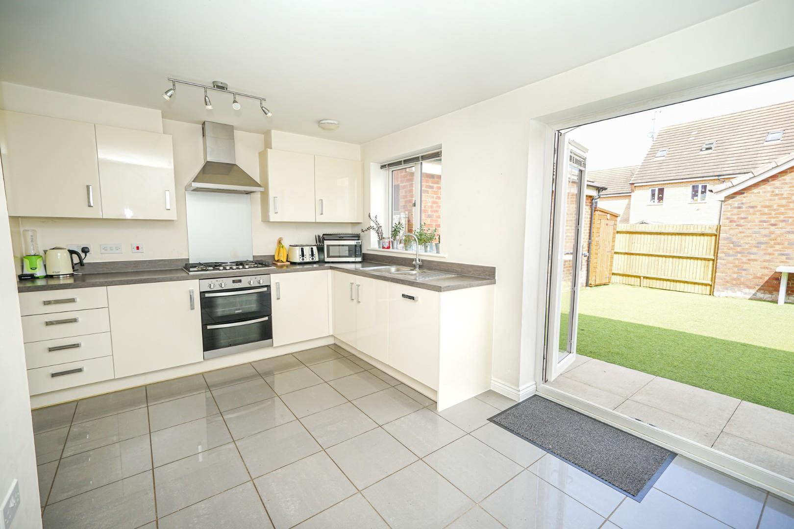 Fieldfare, Leighton Buzzard Quarters Estate Agents